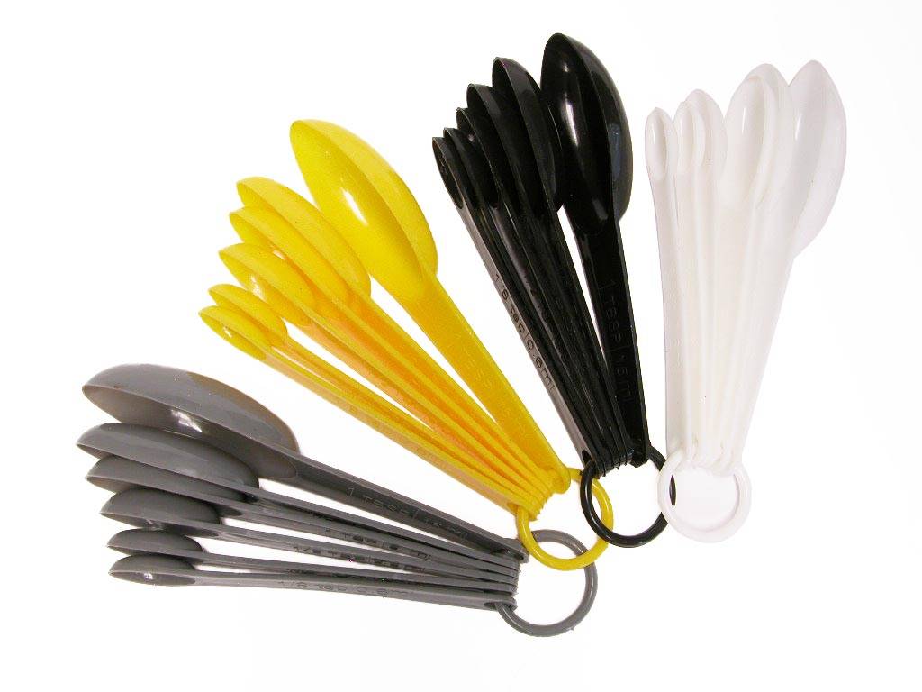 Plastic Measuring Spoons: Set of 6