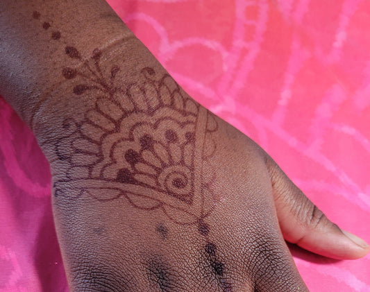 The Truth About Henna Stains on Different Skin Tones