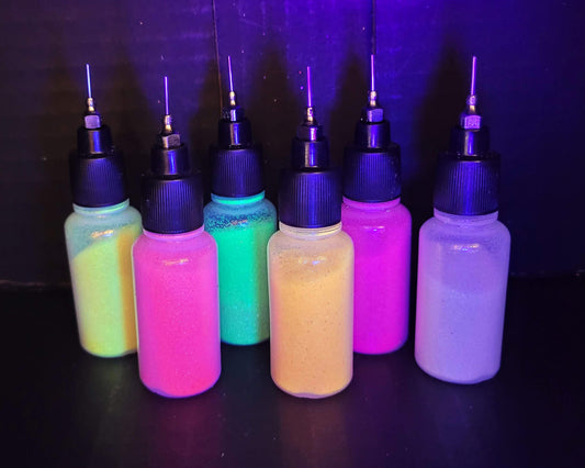 NEW! UV Henna Glitter: Neon Colors that Shine Under Blacklight!